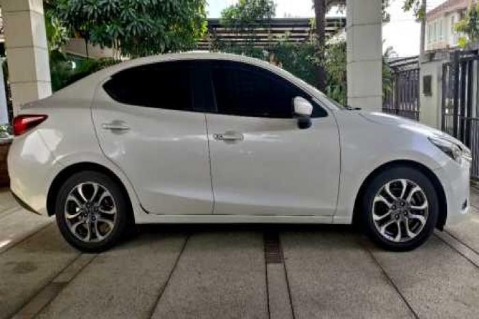 Mazda2 ปี 2017 XD High Plus L ( ไมเนอร์เชนจ์ ) เจ้าของขายเอง