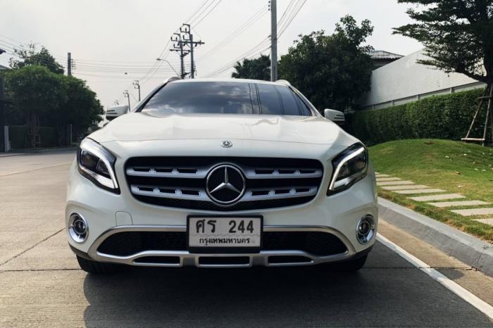 ขาย 2018 Mercedes Benz GLA200 พระราม9 สวนหลวง กรุงเทพ