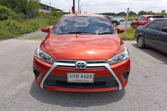 ประกาศขายรถเก๋ง Toyota Yaris รุ่น G ปี 2014 เลขไมล์ 55,xxx ราคา 239,000 บาท Iine ID : nkpsmart
